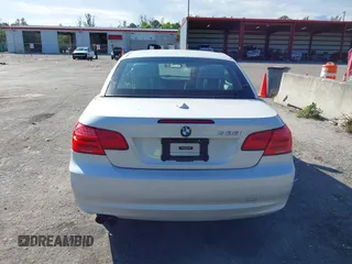 2011 BMW 3 Series 328i with VIN WBADW3C53BE541376, listed as a IAAI auction lot 41193156 with 73,730 mi miles. Bid and sale history available at carsss.com. Image 16.
