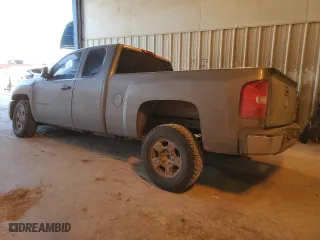 2008 Chevrolet Silverado 1500 Work Truck with VIN 1GCEC19C68Z199532, listed as a Copart auction lot 41879855 with 307,442 mi miles and Salvage Title. Bid and sale history available at carsss.com. Image 2.