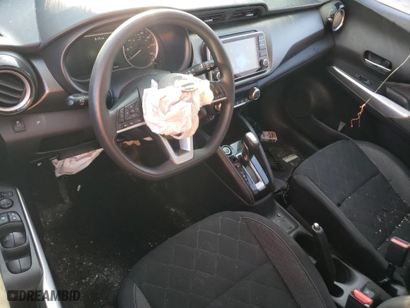 2019 Nissan Kicks SR with VIN 3N1CP5CU0KL537755, listed as a Copart auction lot 70207244 with 25,631 mi miles. Bid and sale history available at carsss.com. Image 8.