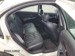 2000 Chrysler Concorde LXi z VIN 2C3HD36J4YH290067, wystawiony jako Copart lot #73801754 z przebiegiem 145 972 mil mil oraz Tytuł czysty. Historia ofert i sprzedaży dostępna na DreamBid. Obrazek 10.