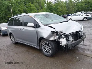 2018 Toyota Sienna XLE Auto Access Seat с VIN 5TDYZ3DC2JS940989, выставлен на аукционе IAAI как лот 42316742 с пробегом 130 731 миль миль и . История ставок и продаж доступна на DreamBid. Изображение 1.