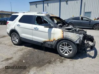 2011 Ford Explorer XLT z VIN 1FMHK7D83BGA39824, wystawiony jako Copart lot #58765965 z przebiegiem Nie podano mil oraz Nie do naprawy • Non repairable. Historia ofert i sprzedaży dostępna na DreamBid. Obrazek 4.