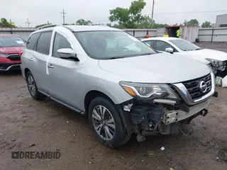 2017 Nissan Pathfinder Platinum with VIN 5N1DR2MM3HC649569, listed as a IAAI auction lot 42167166 with 150,815 mi miles and . Bid and sale history available at DreamBid. Image 1.