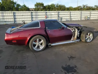 1980 Chevrolet Corvette z VIN 1Z878AS408894, wystawiony jako Copart lot #86595784 z przebiegiem 151 748 mil mil oraz Szkoda całkowita • Salvage title. Historia ofert i sprzedaży dostępna na DreamBid. Obrazek 3.