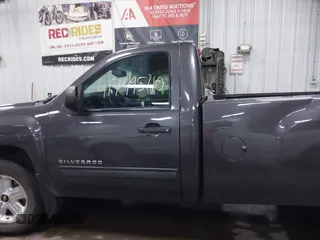 2011 Chevrolet Silverado 1500 with VIN 1GCNKSEAXBF125164, listed as a IAAI auction lot 41749540 with 71,974 mi miles and . Bid and sale history available at DreamBid. Image 15.