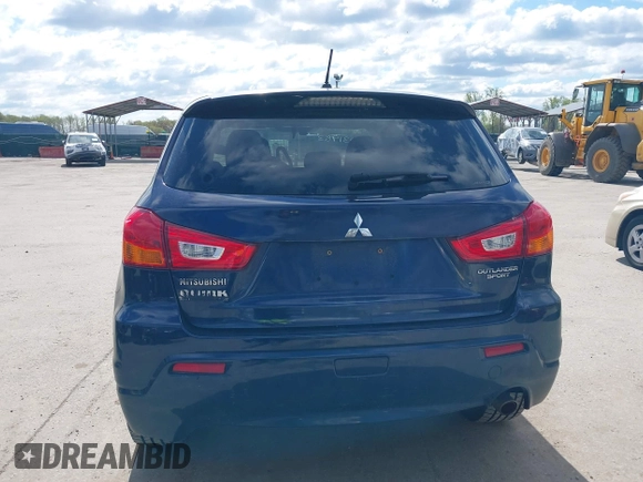 2012 Mitsubishi Outlander Sport SE with VIN JA4AR4AU8CZ001183, listed as a IAAI auction lot 42031983 with 175,839 mi miles. Bid and sale history available at carsss.com. Image 17.
