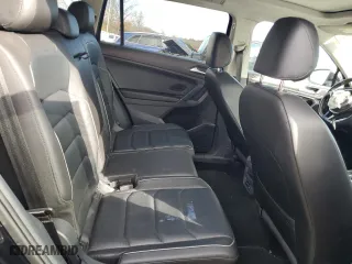 2018 Volkswagen Tiguan SEL Premium with VIN 3VV4B7AX8JM004295, listed as a Copart auction lot 43994875 with 53,569 mi miles and Salvage Title. Bid and sale history available at carsss.com. Image 10.