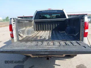 2006 Ford F-150 XLT с VIN 1FTPW14V36KD64144, выставлен на аукционе IAAI как лот 42520136 с пробегом 150 008 миль миль и . История ставок и продаж доступна на DreamBid. Изображение 18.