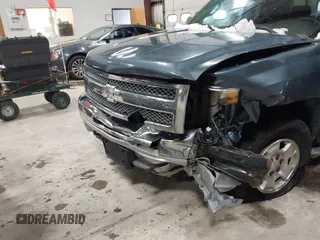 2013 Chevrolet Silverado 1500 LT with VIN 1GCRKSE70DZ137623, listed as a IAAI auction lot 41176402 with 134,194 mi miles and . Bid and sale history available at DreamBid. Image 6.