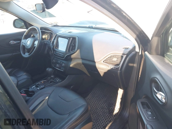 2019 Jeep Cherokee Trailhawk z VIN 1C4PJMBX0KD210316, wystawiony jako IAAI lot #42155261 z przebiegiem 100 889 mil mil oraz . Historia ofert i sprzedaży dostępna na DreamBid. Obrazek 5.