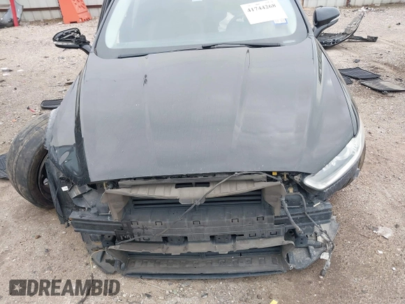 2016 Ford Fusion SE with VIN 3FA6P0H96GR327785, listed as a IAAI auction lot 41744268 with 261,319 mi miles and . Bid and sale history available at carsss.com. Image 12.