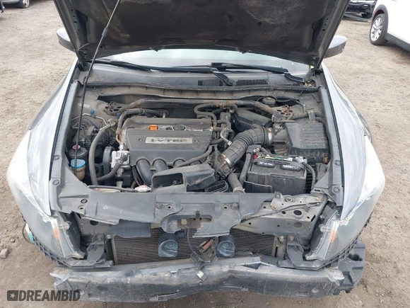 2009 Honda Accord Sdn EX-L with VIN 1HGCP26829A057911, listed as a IAAI auction lot 42060238 with 190,479 mi miles. Bid and sale history available at carsss.com. Image 10.
