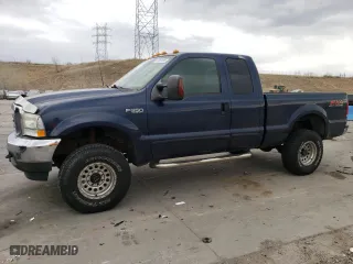 2003 Ford Super Duty F-350 SRW XL with VIN 1FTSX31L73EC22086, listed as a Copart auction lot 51269195 with 140,572 mi miles and Salvage Title. Bid and sale history available at carsss.com. Image 1.