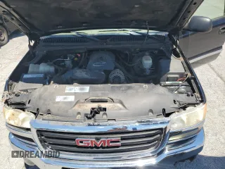 2005 GMC Sierra 1500 SLE z VIN 2GTEK19B151283840, wystawiony jako Copart lot #63854695 z przebiegiem 169 130 mil mil oraz Czysty tytuł • Clean title. Historia ofert i sprzedaży dostępna na DreamBid. Obrazek 11.