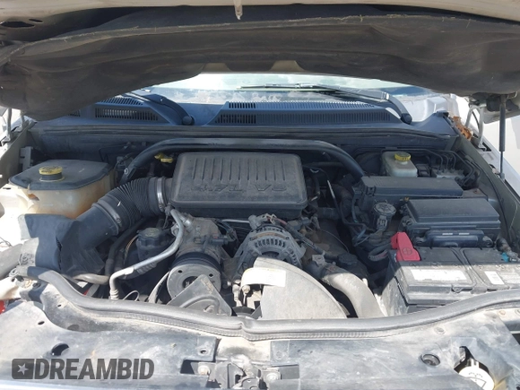 2007 Jeep Commander Sport z VIN 1J8HG48P17C695954, wystawiony jako IAAI lot #42106559 z przebiegiem Nie podano mil oraz . Historia ofert i sprzedaży dostępna na DreamBid. Obrazek 10.