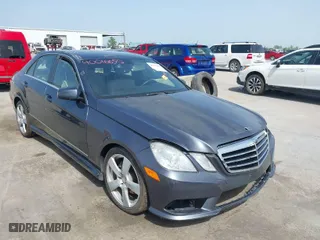 2011 Mercedes-Benz E-Class E 350 Luxury with VIN WDDHF5GBXBA277151, listed as a IAAI auction lot 40016650 with NaN miles. Bid and sale history available at carsss.com. Image 1.