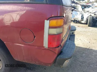 2003 Chevrolet Suburban LT с VIN 1GNEC16Z53J118544, выставлен на аукционе IAAI как лот 41414849 с пробегом Не указан миль и . История ставок и продаж доступна на DreamBid. Изображение 12.