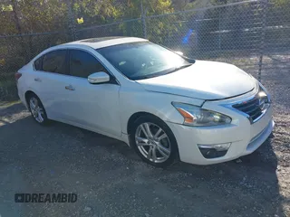 2014 Nissan Altima S with VIN 1N4BL3AP5EN246927, listed as a IAAI auction lot 41294096 with 122,448 mi miles and . Bid and sale history available at DreamBid. Image 1.