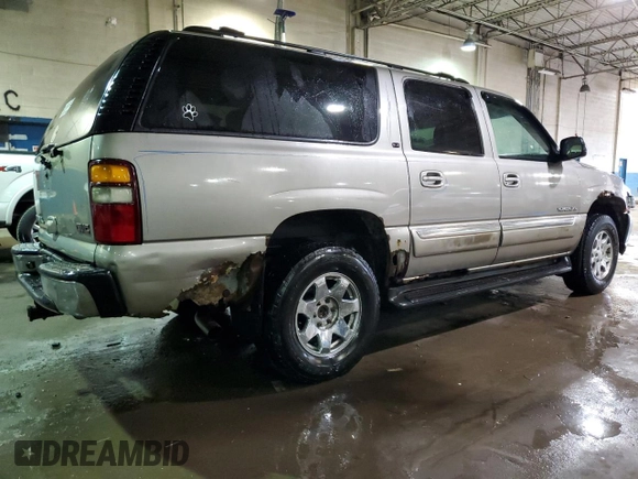 2002 GMC Yukon XL SLT with VIN 1GKFK16Z72J233875, listed as a Copart auction lot 46893385 with 277,177 mi miles and Clean Title. Bid and sale history available at carsss.com. Image 3.