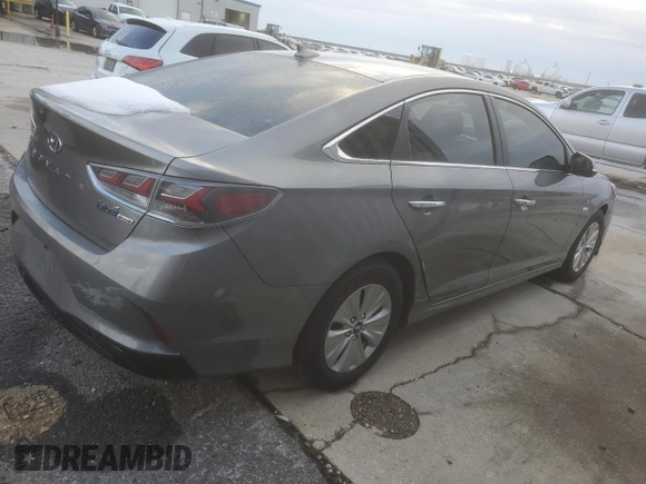 2018 Hyundai Sonata Hybrid SE with VIN KMHE24L3XJA078628, listed as a Copart auction lot 85949024 with 127,444 mi miles and Clean Title. Bid and sale history available at carsss.com. Image 3.