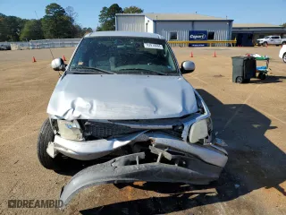 2003 Ford F-150 XL with VIN 1FTRX07W33KB36757, listed as a Copart auction lot 82878694 with 0 mi miles and Salvage Title. Bid and sale history available at carsss.com. Image 5.