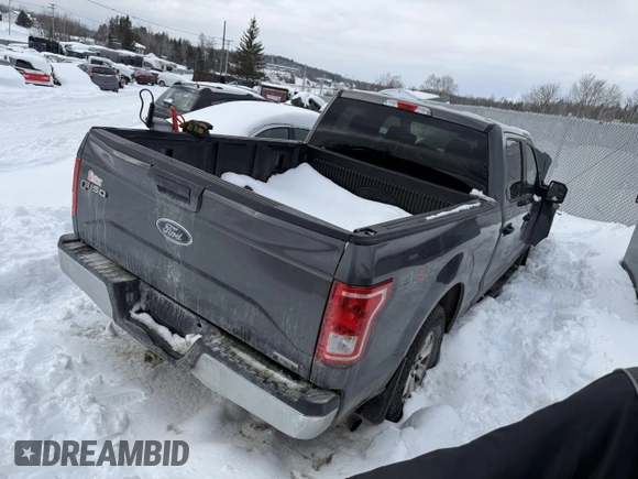 2016 Ford F-150 XLT with VIN 1FTFW1EFXGFA74075, listed as a Copart auction lot 46610525 with Not Provided miles and Salvage Title. Bid and sale history available at carsss.com. Image 3.