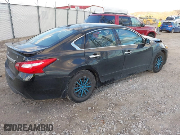 2016 Nissan Altima SR with VIN 1N4AL3AP9GC195698, listed as a IAAI auction lot 40773838 with 174,455 mi miles and . Bid and sale history available at DreamBid. Image 4.