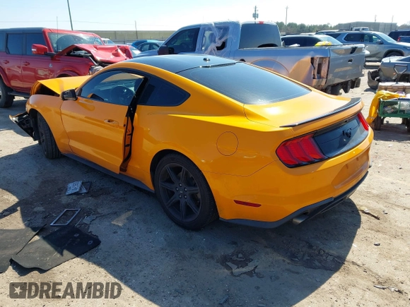 2019 Ford Mustang EcoBoost with VIN 1FA6P8TH5K5152941, listed as a IAAI auction lot 41621158 with 111,037 mi miles and . Bid and sale history available at carsss.com. Image 3.
