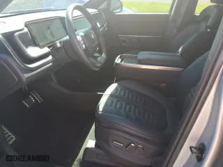 2023 Rivian R1T Adventure with VIN 7FCTGAAA2PN019226, listed as a Copart auction lot 75383334 with 11,737 mi miles and Non Repairable. Bid and sale history available at carsss.com. Image 7.