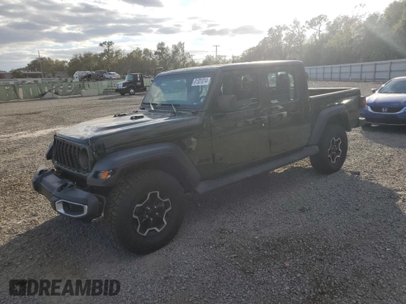 2024 Jeep Gladiator Sport z VIN 1C6HJTAG6RL102290, wystawiony jako Copart lot #81331014 z przebiegiem 9 930 mil mil oraz Szkoda całkowita • Salvage title. Historia ofert i sprzedaży dostępna na DreamBid. Obrazek 1.