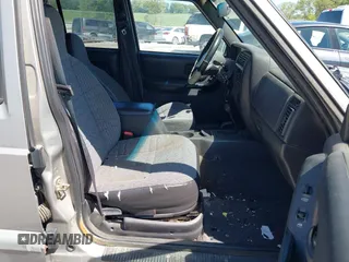 2001 Jeep Cherokee Sport with VIN 1J4FF48SX1L568532, listed as a IAAI auction lot 42738398 with 281,001 mi miles and . Bid and sale history available at DreamBid. Image 5.