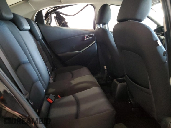 2016 Scion iA z VIN 3MYDLBZV3GY126714, wystawiony jako Copart lot #53955955 z przebiegiem 79 349 mil mil oraz Szkoda całkowita • Salvage title. Historia ofert i sprzedaży dostępna na DreamBid. Obrazek 10.
