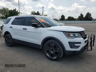 2017 Ford Police Interceptor Utility z VIN 1FM5K8AR5HGA04331, wystawiony jako Copart lot #62316455 z przebiegiem Nie podano mil oraz Czysty tytuł • Clean title. Historia ofert i sprzedaży dostępna na DreamBid. Obrazek 4.