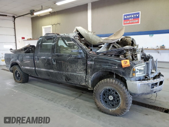 2000 Ford F-350 XL with VIN 1FTSW31F5YEC49047, listed as a Copart auction lot 71756504 with Not Provided miles and Salvage Title. Bid and sale history available at DreamBid. Image 4.
