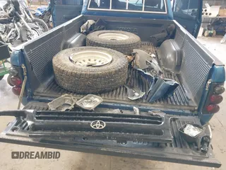 1995 Toyota Pickup с VIN JT4RN13P3S6071569, выставлен на аукционе IAAI как лот 41713298 с пробегом 233 817 миль миль и . История ставок и продаж доступна на DreamBid. Изображение 12.
