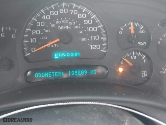 2004 Chevrolet Tahoe LT with VIN 1GNEC13Z74J314927, listed as a IAAI auction lot 41231288 with 195,809 mi miles. Bid and sale history available at carsss.com. Image 7.