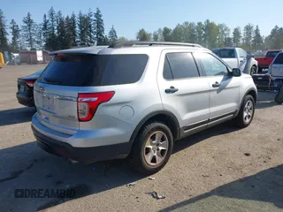 2013 Ford Explorer with VIN 1FM5K8B81DGA93637, listed as a IAAI auction lot 42104394 with 80,644 mi miles and . Bid and sale history available at carsss.com. Image 4.