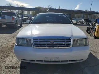 2011 Ford Crown Victoria LX z VIN 2FABP7EV1BX147343, wystawiony jako Copart lot #84844144 z przebiegiem 139 638 mil mil oraz Czysty tytuł • Clean title. Historia ofert i sprzedaży dostępna na DreamBid. Obrazek 5.