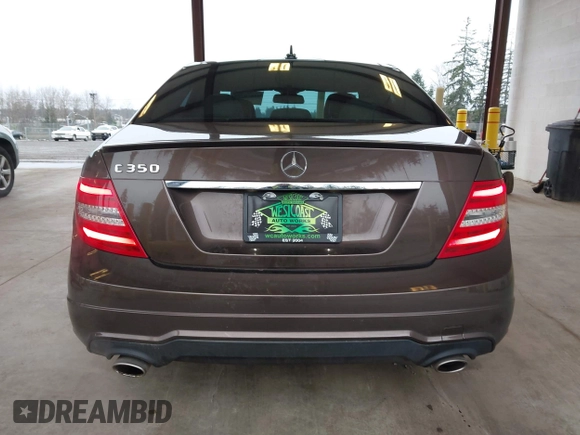 2013 Mercedes-Benz C 350 Sport with VIN WDDGF5HB7DG147211, listed as a IAAI auction lot 41615722 with 89,082 mi miles and . Bid and sale history available at DreamBid. Image 17.