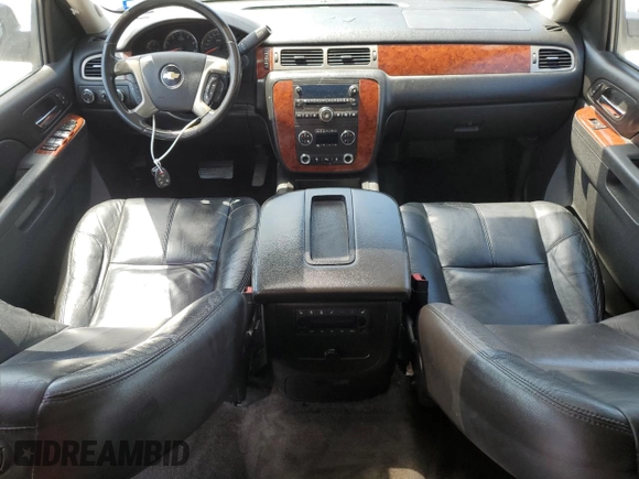 2011 Chevrolet Suburban LT with VIN 1GNSKJE30BR381527, listed as a Copart auction lot 53714225 with 185,820 mi miles and Salvage Title. Bid and sale history available at carsss.com. Image 8.