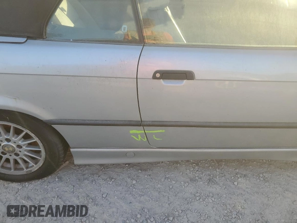 1998 BMW 3 Series z VIN WBABK8330WEY89818, wystawiony jako Copart lot #41557015 z przebiegiem 253 522 mil mil oraz Nie do naprawy • Non repairable. Historia ofert i sprzedaży dostępna na DreamBid. Obrazek 12.