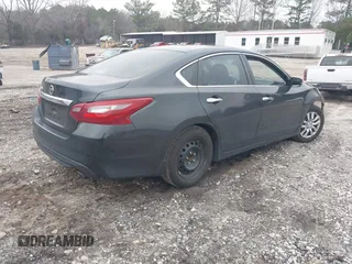 2018 Nissan Altima 2.5 S with VIN 1N4AL3AP9JC121401, listed as a IAAI auction lot 41508258 with 161,564 mi miles. Bid and sale history available at carsss.com. Image 4.