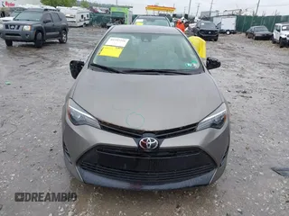 2018 Toyota Corolla L с VIN 2T1BURHE3JC002107, выставлен на аукционе IAAI как лот 42357316 с пробегом 46 481 миль миль и . История ставок и продаж доступна на DreamBid. Изображение 12.
