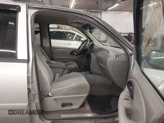 2006 Chevrolet TrailBlazer LS with VIN 1GNDT13S662135807, listed as a IAAI auction lot 41992238 with Not Provided miles and . Bid and sale history available at DreamBid. Image 5.