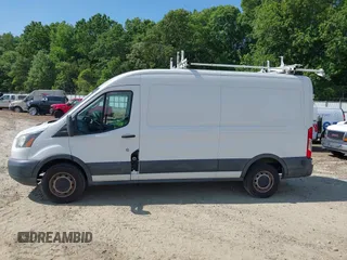 2015 Ford Transit Cargo z VIN 1FTNE2CM6FKA08103, wystawiony jako IAAI lot #42137844 z przebiegiem 224 687 mil mil oraz . Historia ofert i sprzedaży dostępna na DreamBid. Obrazek 14.