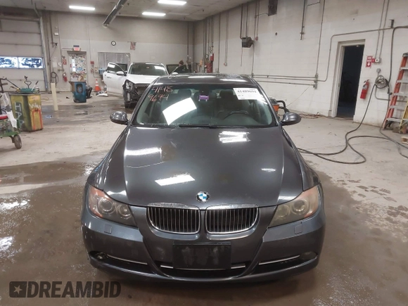 2007 BMW 3 Series 335xi with VIN WBAVD53537A007900, listed as a IAAI auction lot 41489694 with Not Provided miles and . Bid and sale history available at carsss.com. Image 13.