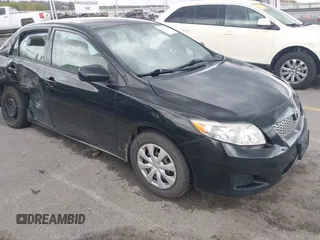 2010 Toyota Corolla z VIN 2T1BU4EE9AC532623, wystawiony jako IAAI lot #42174152 z przebiegiem 139 117 mil mil oraz . Historia ofert i sprzedaży dostępna na DreamBid. Obrazek 1.