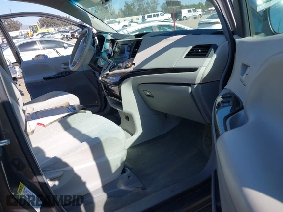 2012 Toyota Sienna LE AAS с VIN 5TDKK3DC4CS186443, выставлен на аукционе IAAI как лот 42225364 с пробегом Не указан миль и . История ставок и продаж доступна на DreamBid. Изображение 5.