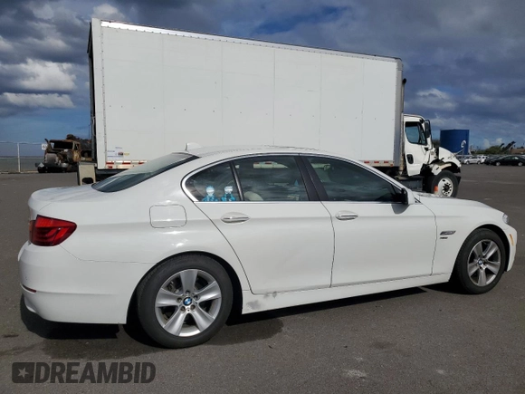 2012 BMW 5 Series 528i xDrive with VIN WBAXH5C54CDW04236, listed as a Copart auction lot 62164515 with 95,925 mi miles and Clean title. Bid and sale history available at DreamBid. Image 3.