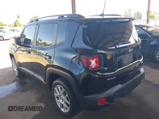 2022 Jeep Renegade Latitude with VIN ZACNJDB10NPN44657, listed as a IAAI auction lot 42223118 with 20,947 mi miles and . Bid and sale history available at DreamBid. Image 3.